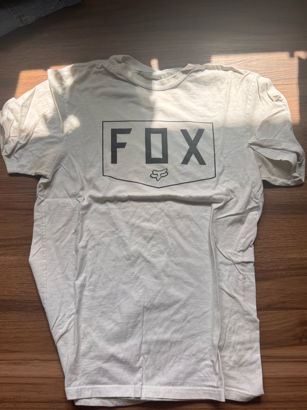 FOX Women’s White Logo Short Sleeve T-Shirt